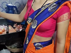 Kitchen pulverize-a-thon with spouse bhabhi supah-drilling-super-fucking-hot saree wearing stellar bhabhi stiff smashing in kitchen